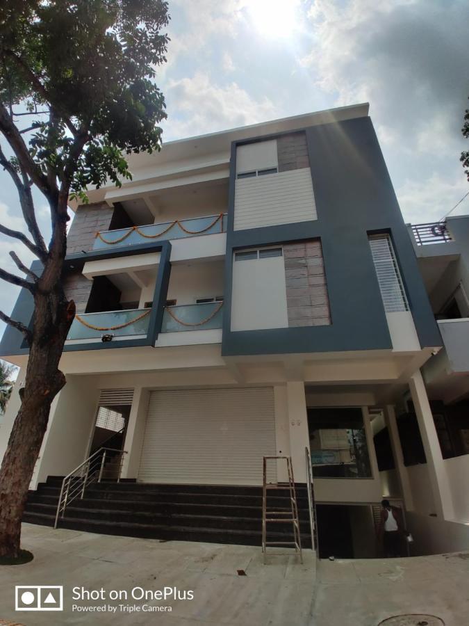 Meer Stay - Premium Service Apartments Vanivilasa Puram Dış mekan fotoğraf